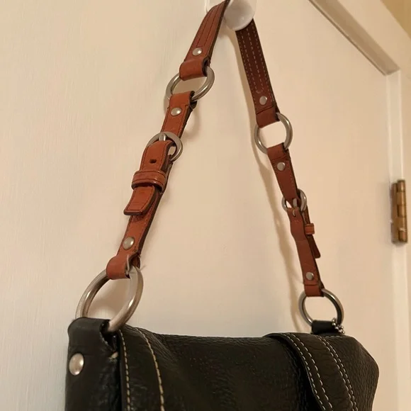 Coach Chelsea Black Pebbled Leather Shoulder Bag (F10893) - Picture 4 of 13